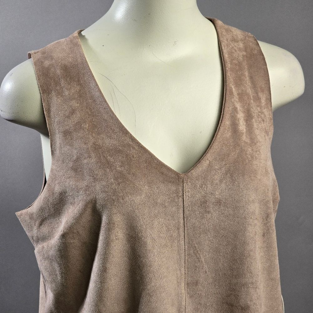 bishop + young Soft Beige Garment (Rack7) - Picture 3 of 9